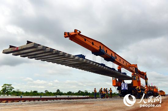 8�գ��������������F·�_ʼ�܉�������ܔz