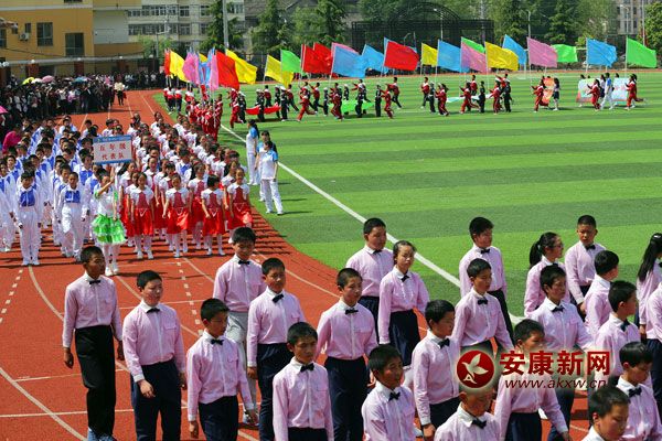 1427СW(xu)35\(yn)(dng)(hu)ڿhw(chng)e.JPG