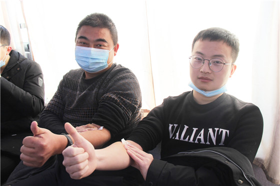 血液是生命的禮物——中國聯(lián)通安康市分公司、安康大數(shù)據(jù)運營有限公司聯(lián)合開展冬季應(yīng)急獻血活動